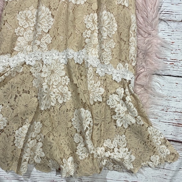 Saylor Ivory Maggy Floral Lace V-Neck Sheath Midi Dress Womens - Picture 9 of 10